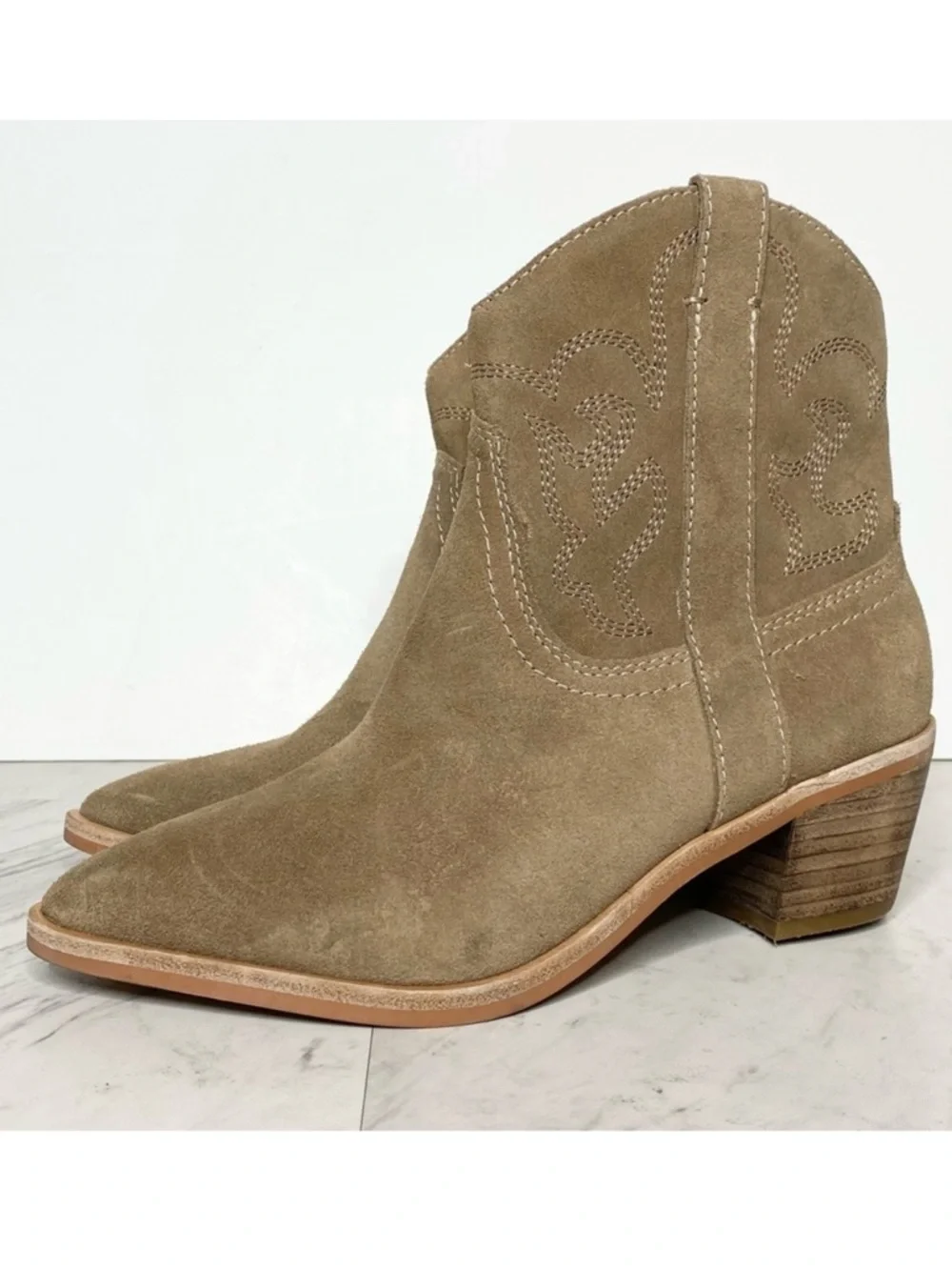 New! Dolce Vita Solow Tan Suede Western Bootie 6